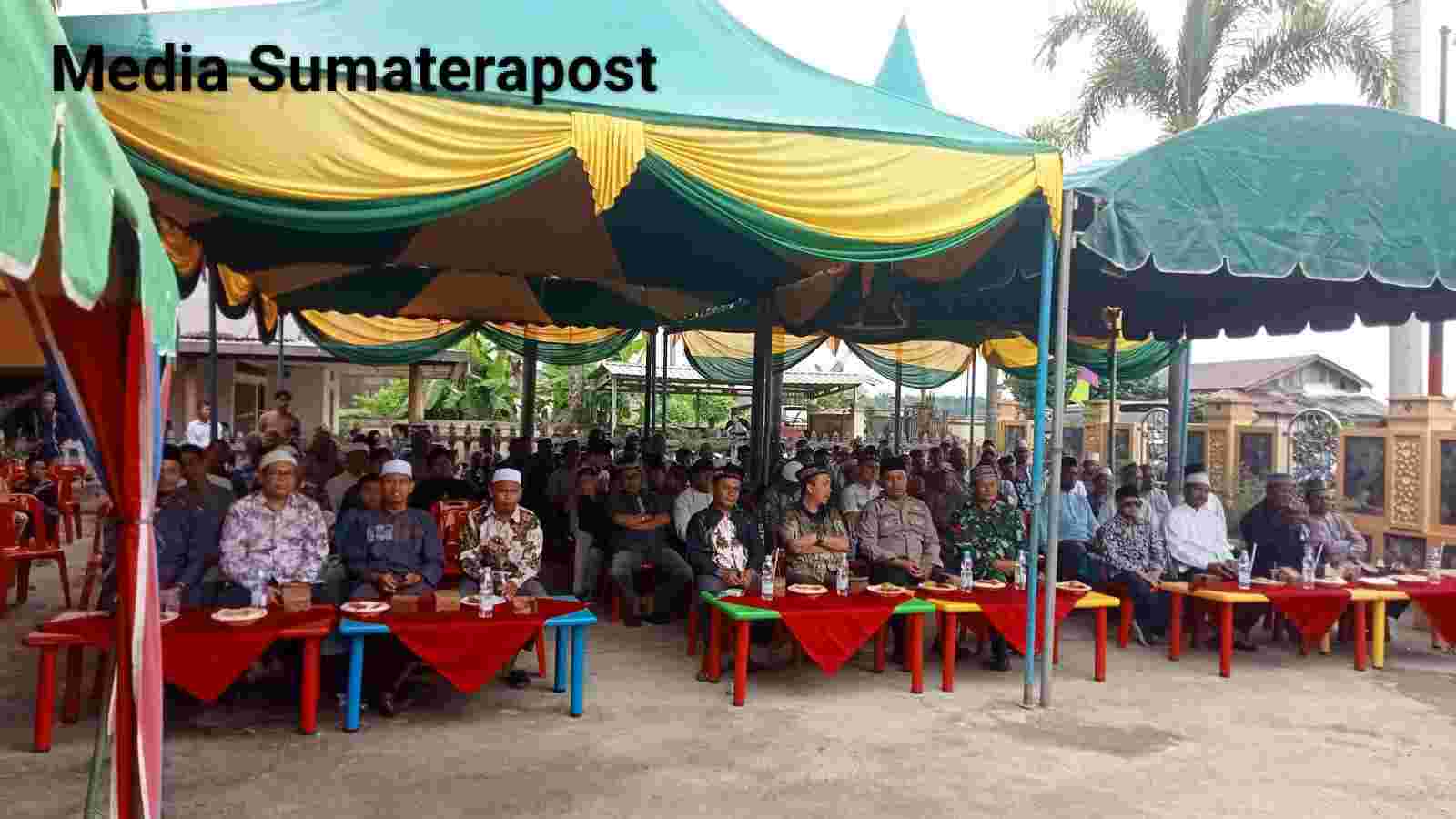 Peringatan Maulid Nabi Muhammad SAW di Desa Medang Ara Kecamatan Karang Baru Peringatan Maulid Nabi Muhammad SAW di Desa Medang Ara Kecamatan Karang Baru