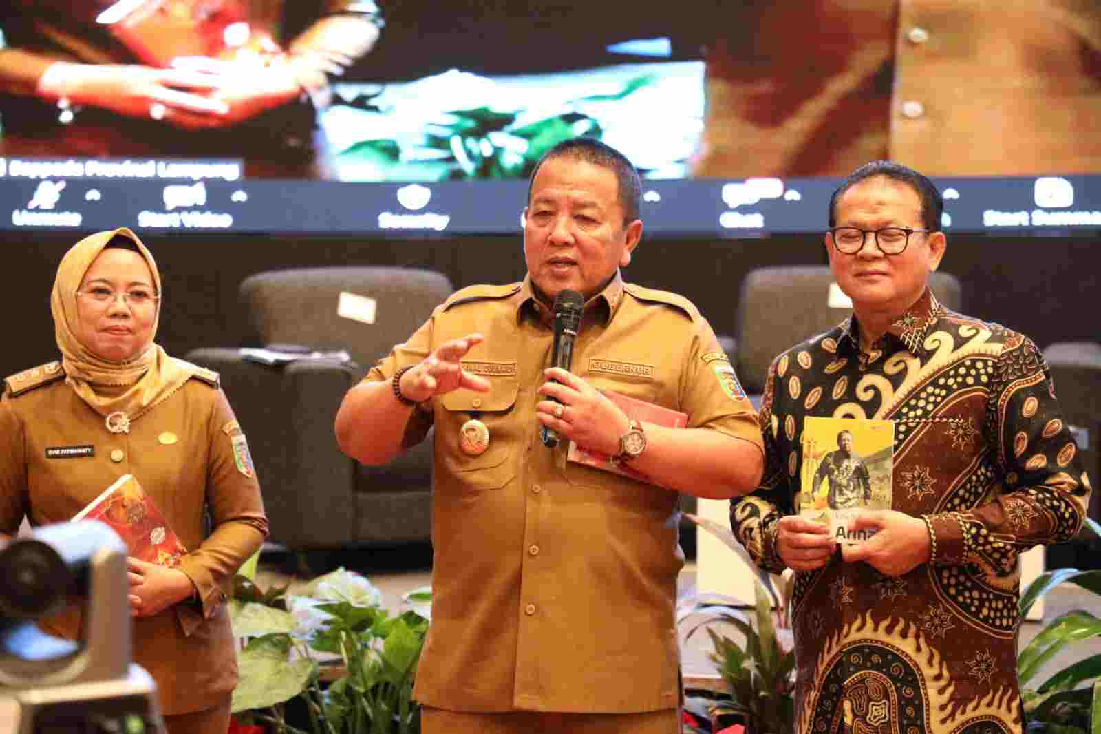 Gubernur Ajak Stakeholder Perikanan Wujudkan Lampung Sentra Pengembangan Lobster Gubernur Ajak Stakeholder Perikanan Wujudkan Lampung Sentra Pengembangan Lobster