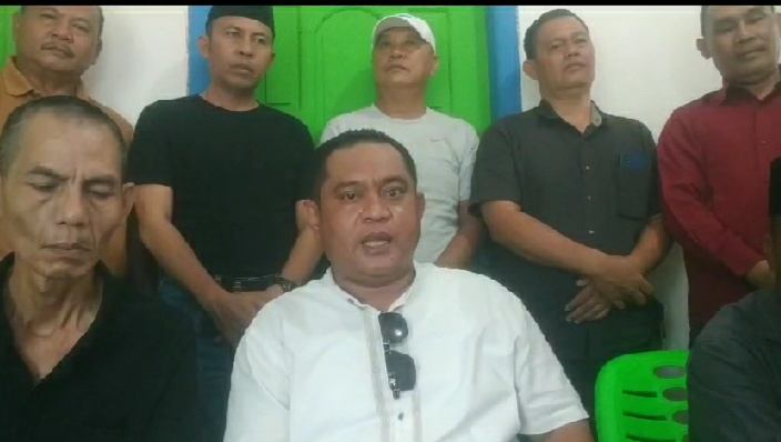 Dendi Akan Mengembalikan Status Gedung Wartawan Menjadi Milik Gedung Bersama Dendi Akan Mengembalikan Status Gedung Wartawan Menjadi Milik Gedung Bersama