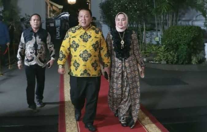 Gubernur Arinal Bersama Ketua TP. PKK Lampung Hadiri Acara “Istana Berbatik” Gubernur Arinal Bersama Ketua TP. PKK Lampung Hadiri Acara “Istana Berbatik”