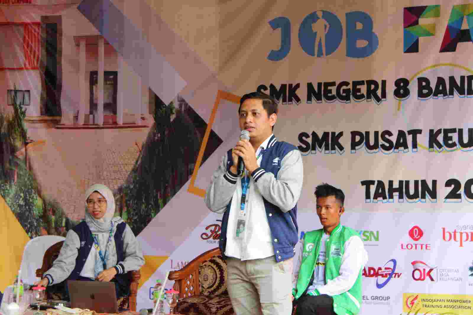 BUMN Muda PTPN VII Beri Motivasi Siswa SMKN 8 Bandar Lampung BUMN Muda PTPN VII Beri Motivasi Siswa SMKN 8 Bandar Lampung