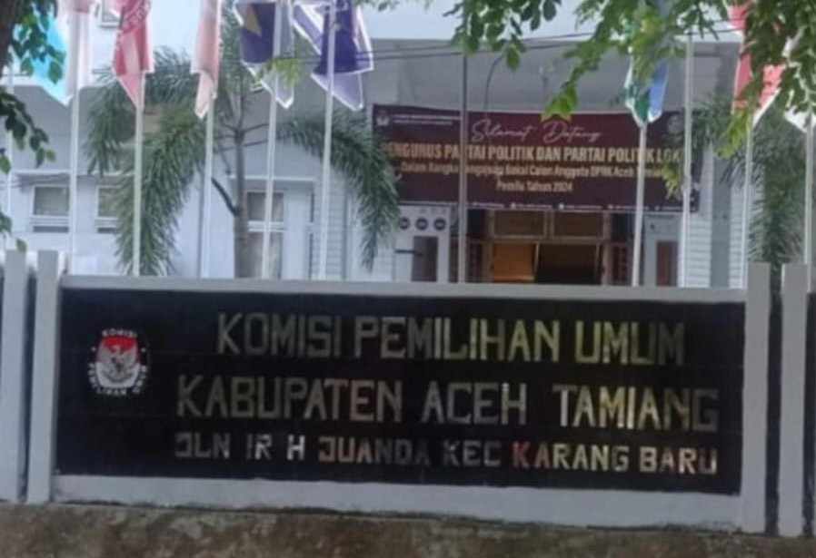 KIP Umumkan Daftar Calon Tetap Anggota DPRK Aceh Tamiang dalam Pemilu 2024 KIP Umumkan Daftar Calon Tetap Anggota DPRK Aceh Tamiang dalam Pemilu 2024