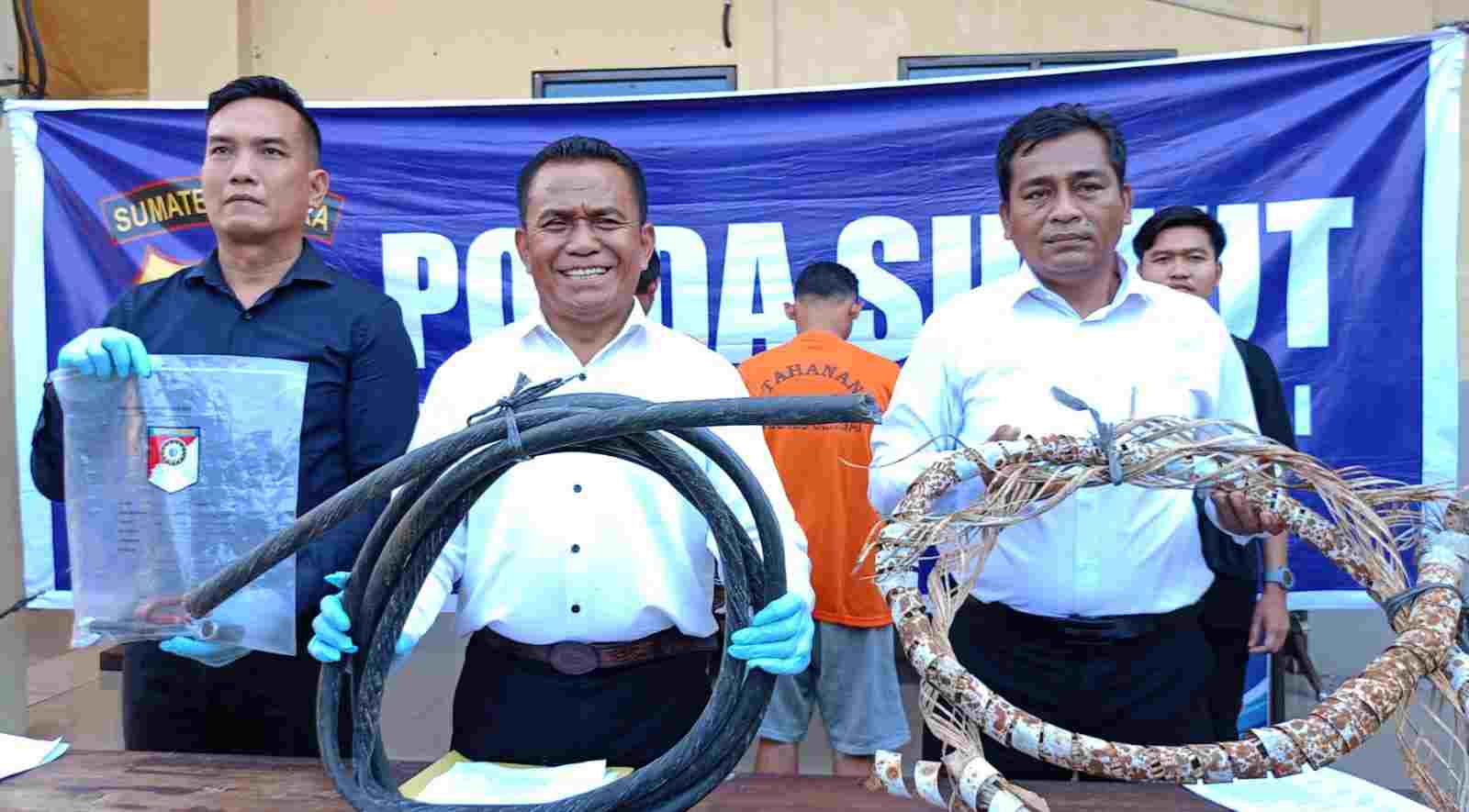 Polres Sergai Ungkap Penangkapan Dua Tersangka Pencurian Kabel Tol Jasa Marga Polres Sergai Ungkap Penangkapan Dua Tersangka Pencurian Kabel Tol Jasa Marga