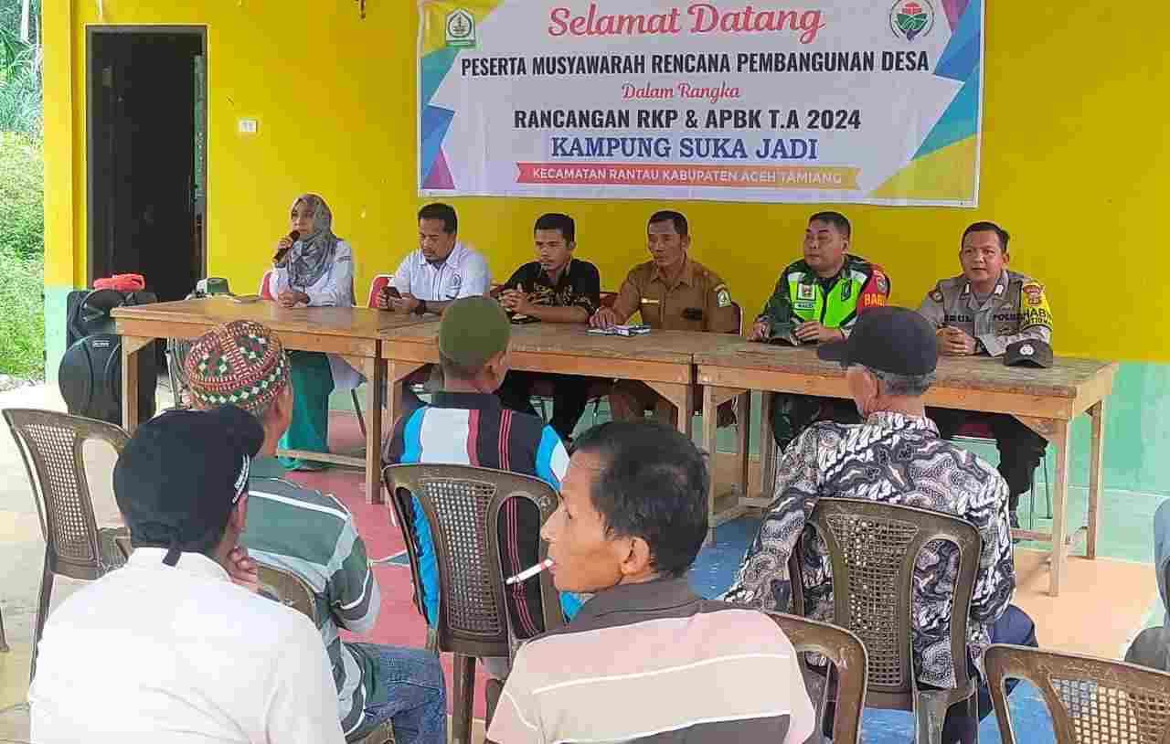 Bhabinkamtibmas Desa Suka Jadi Hadiri Musyawarah RKP Dukung Pembangunan Desa Bhabinkamtibmas Desa Suka Jadi Hadiri Musyawarah RKP Dukung Pembangunan Desa