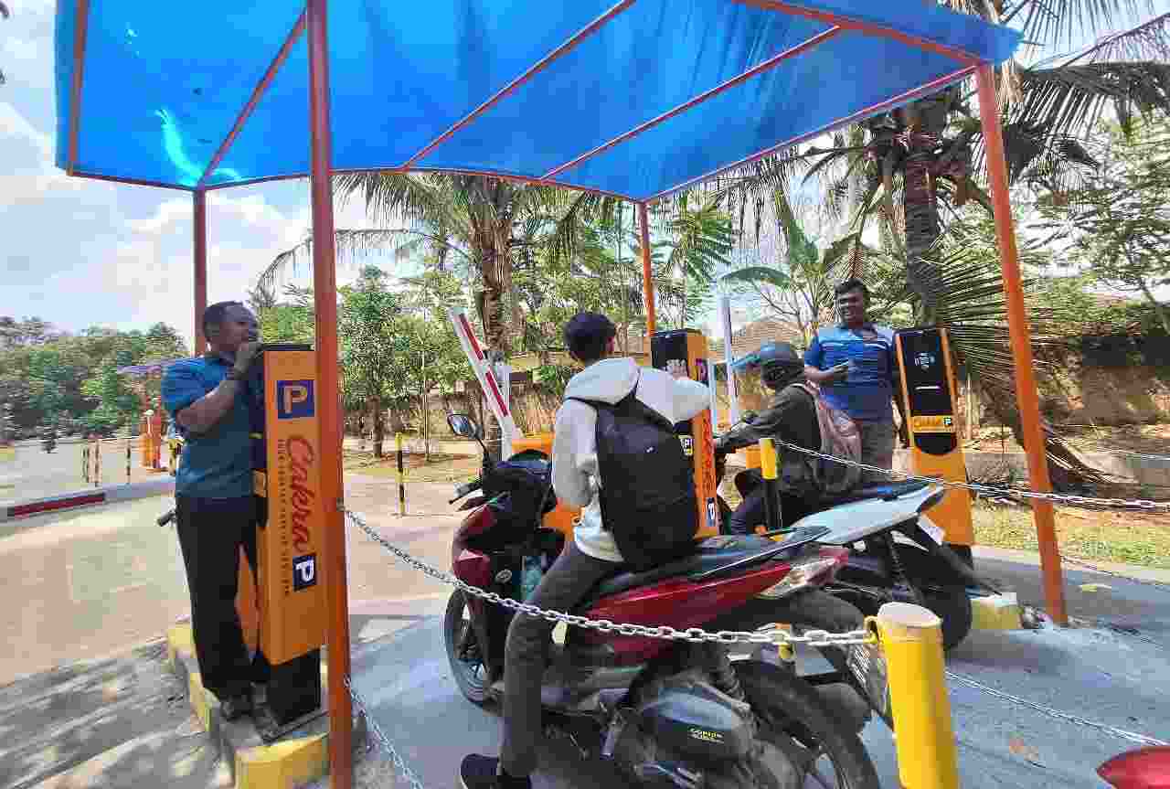 Berlakukan Parking Gate Demi Keamanan dan Kurangi Emisi, WR II: Uji Coba 6 – 12 November Berlakukan Parking Gate Demi Keamanan dan Kurangi Emisi, WR II: Uji Coba 6 – 12 November