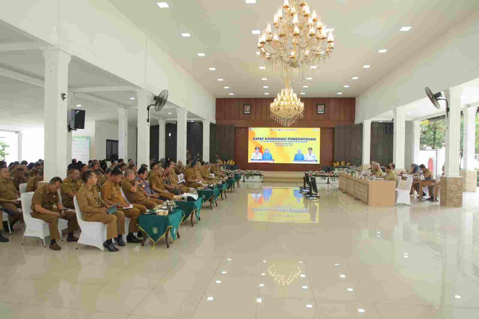 Bupati Surya Rakorpem Bulan November Tahun 2023 Bupati Surya Rakorpem Bulan November Tahun 2023