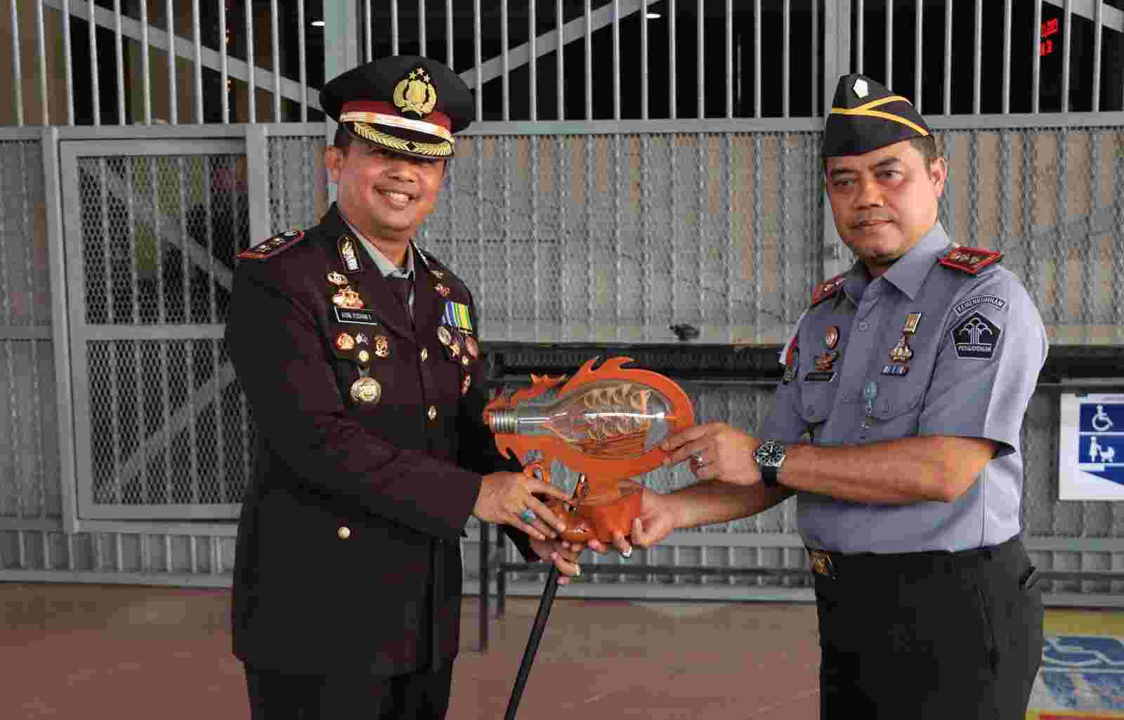 Suprihadi: MoU ini Sebagai Bentuk Komitmen Kolaborasi Kedua Institusi Suprihadi: MoU ini Sebagai Bentuk Komitmen Kolaborasi Kedua Institusi