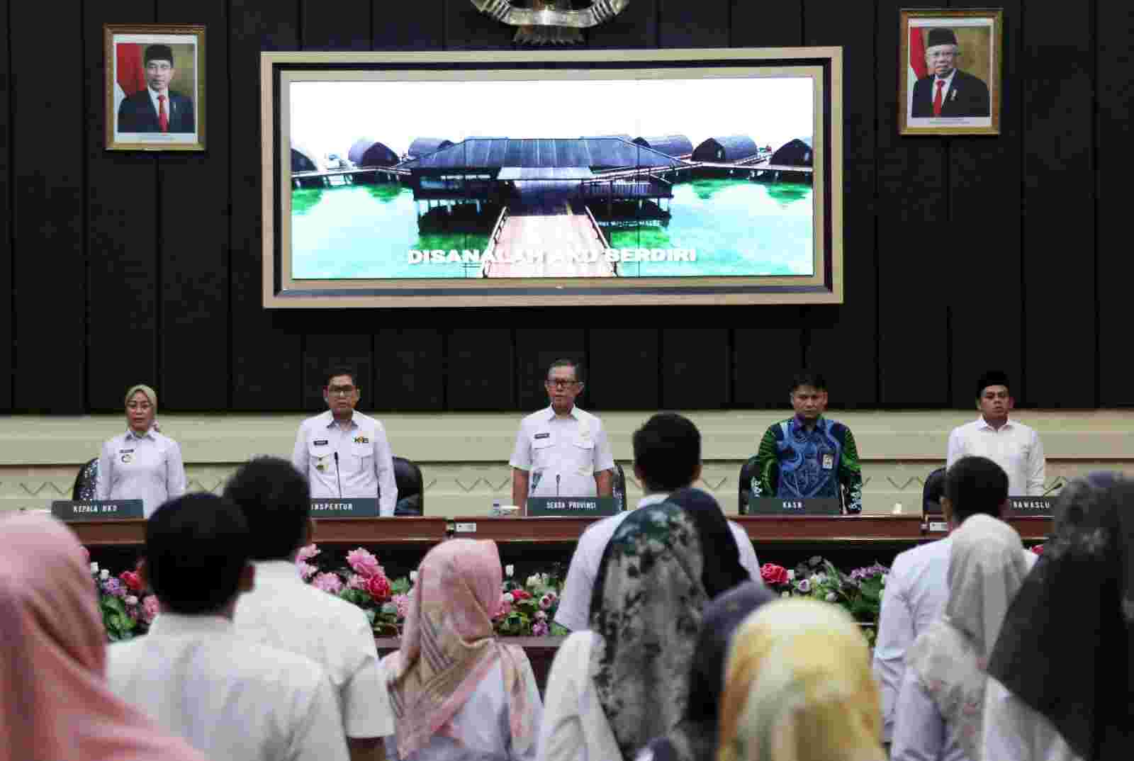 Fahrizal Buka Seminar Netralitas dan Profesionalisme ASN Menghadapi Pemilu 2024 Fahrizal Buka Seminar Netralitas dan Profesionalisme ASN Menghadapi Pemilu 2024