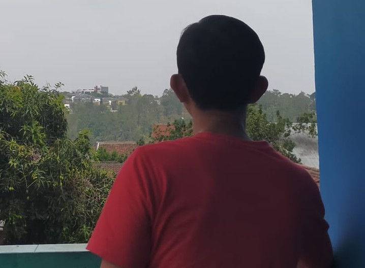 Seteguk Air Di Tengah Dahaga Seteguk Air Di Tengah Dahaga