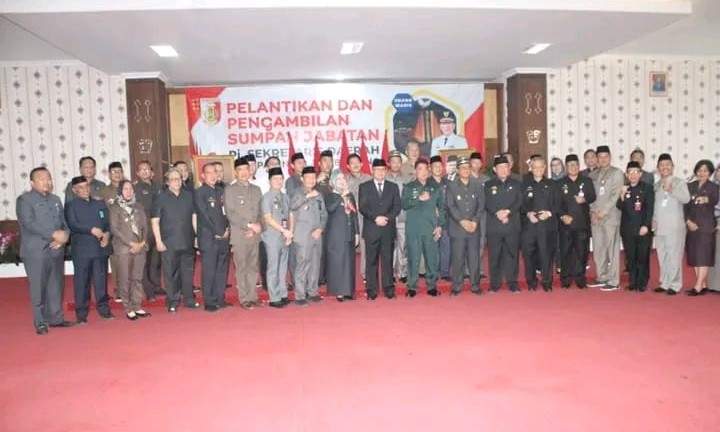 Pj Bupati Drs Qudratul Ikhwan Laksanakan Pelantikan Sekda Tulang Bawang Pj Bupati Drs Qudratul Ikhwan Laksanakan Pelantikan Sekda Tulang Bawang