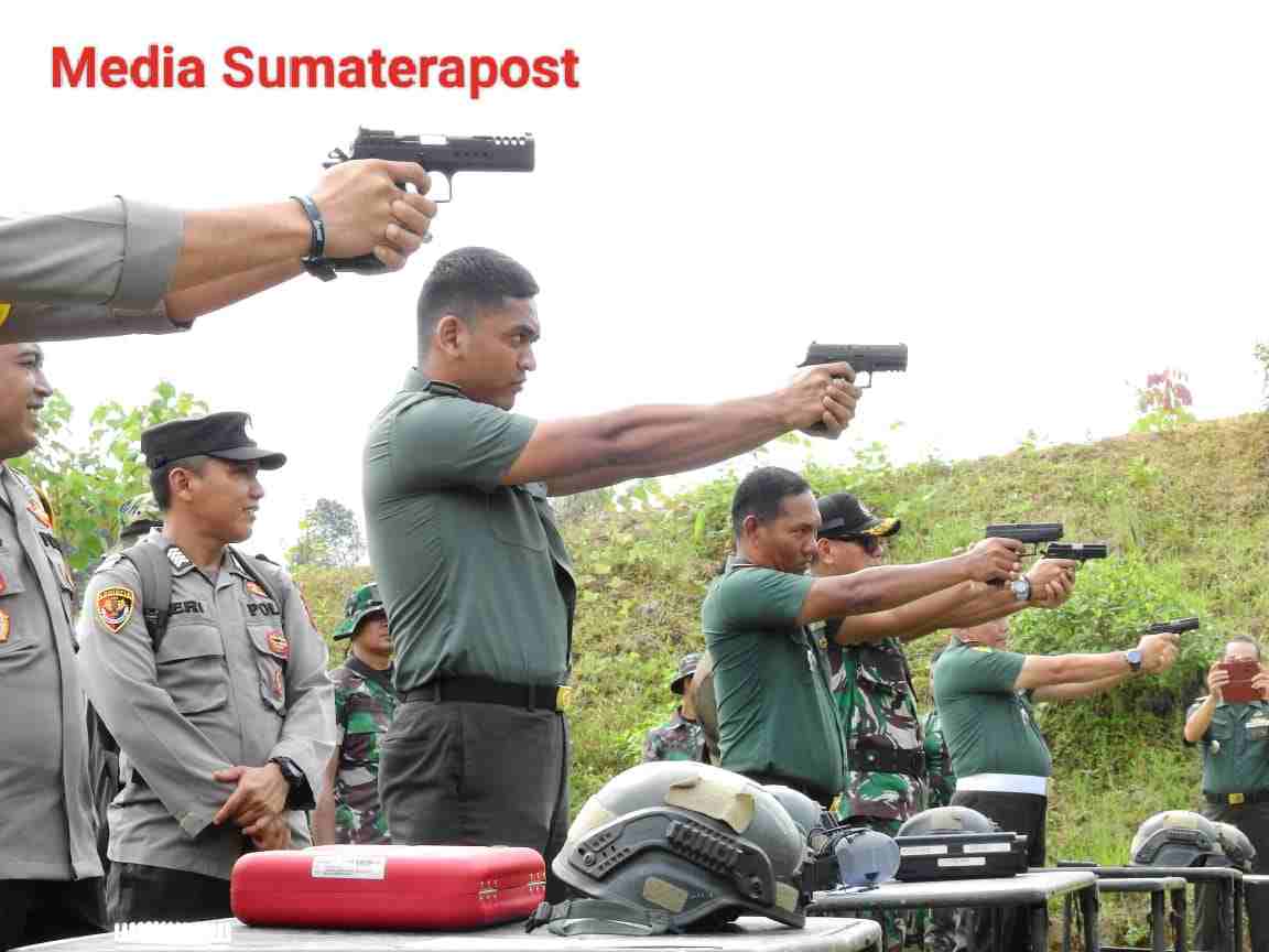 Dandim 0117/Atam Resmikan Lapangan Tembak Paraduta, Gapura dan Makoramil 03/Seruway Dandim 0117/Atam Resmikan Lapangan Tembak Paraduta, Gapura dan Makoramil 03/Seruway