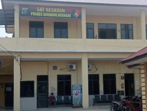 Penetapan Tersangka Kasus Penggelapan Surat Tanah di Polres Sergai, Jonggara Merasa Lega Penetapan Tersangka Kasus Penggelapan Surat Tanah di Polres Sergai, Jonggara Merasa Lega