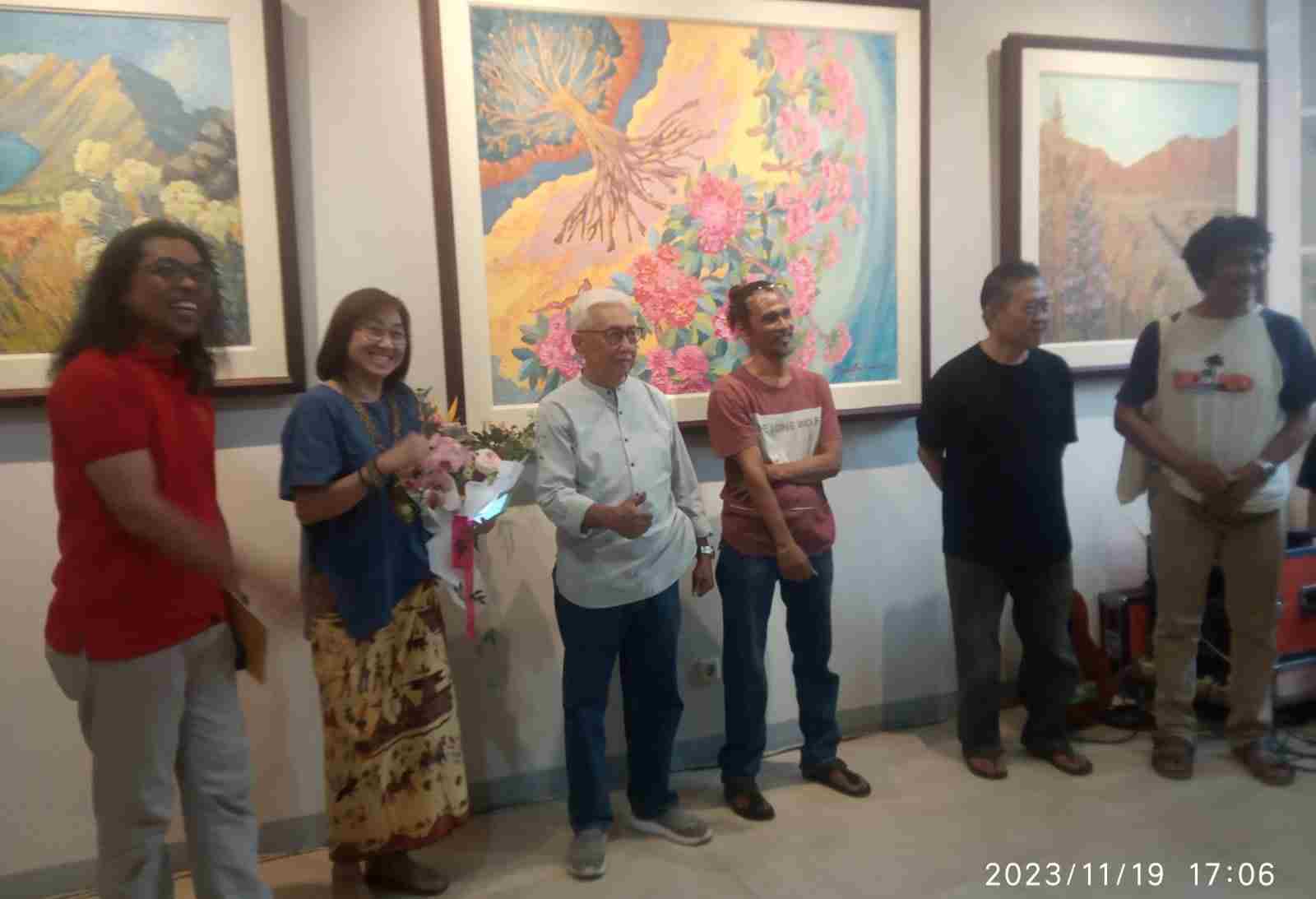 Pameran Lukisan “Beyond Language” Ditaja di De Warisan Art & Curio Semarang Pameran Lukisan “Beyond Language” Ditaja di De Warisan Art & Curio Semarang