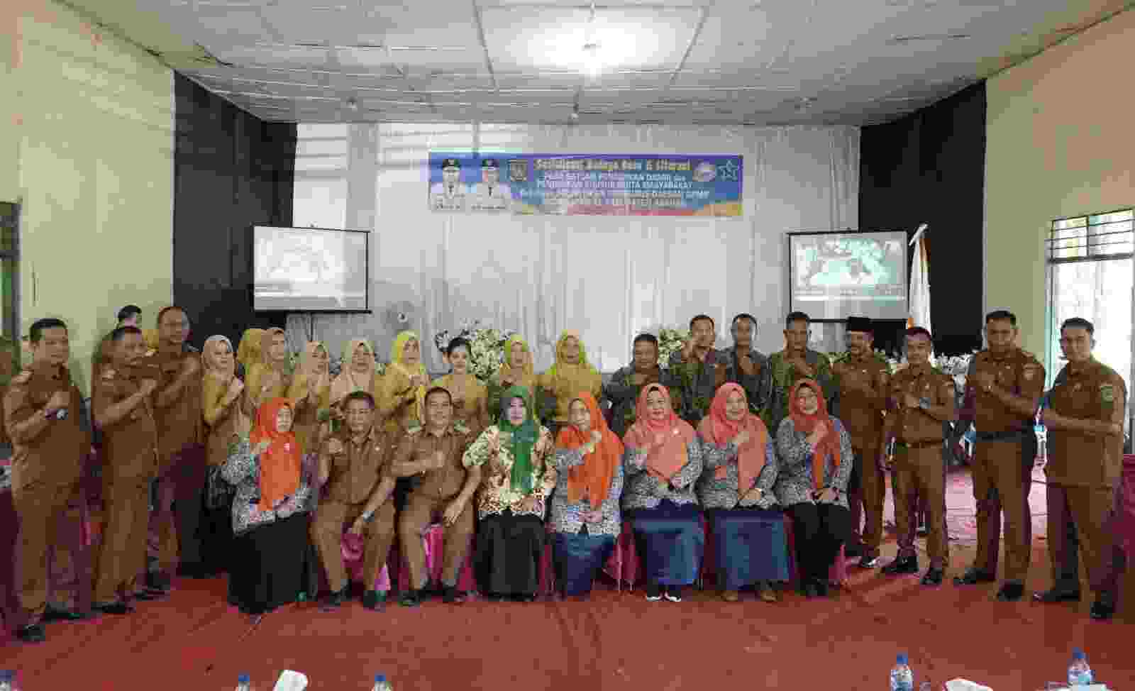 Usai Sosialisasi, Ny. Hj. Titiek Sugiharti Surya Lantik PD GPMB Usai Sosialisasi, Ny. Hj. Titiek Sugiharti Surya Lantik PD GPMB