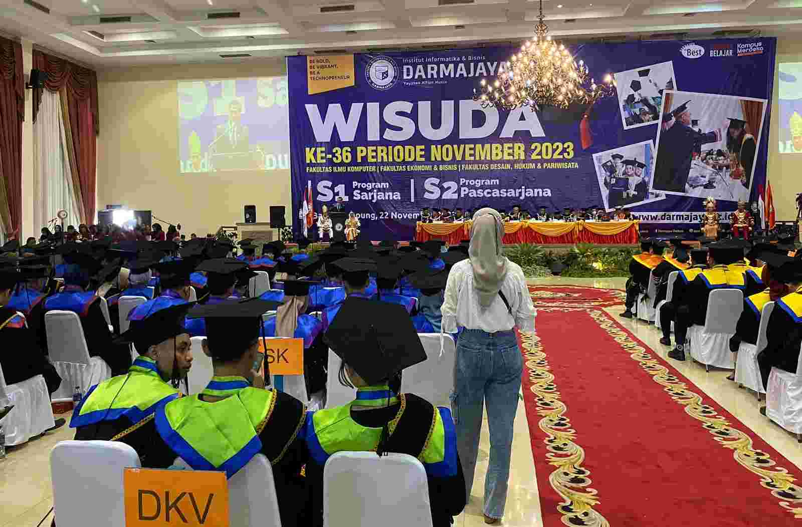 Lulusan IIB Darmajaya Siap Bersaing di Dunia Kerja Lulusan IIB Darmajaya Siap Bersaing di Dunia Kerja