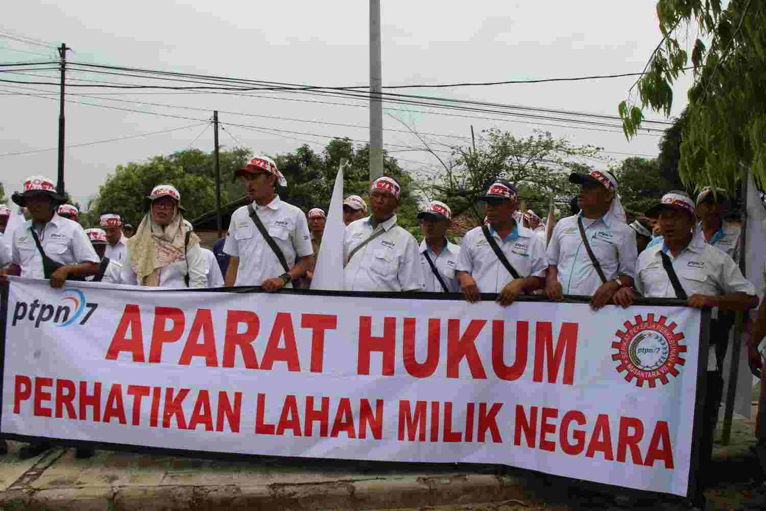 Tolak Konstatering, SPPN VII Demo PN Blambangan Umpu Tolak Konstatering, SPPN VII Demo PN Blambangan Umpu