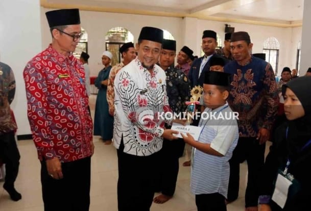 MTQ ke-VII, Kaur Selatan Kembali Juara Umum MTQ ke-VII, Kaur Selatan Kembali Juara Umum