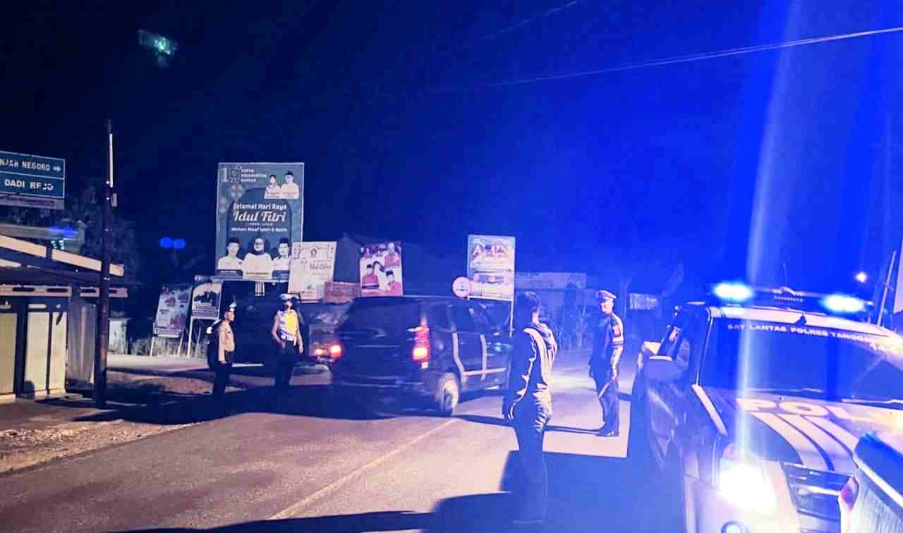 Polres Tanggamus Tempatkan 17 Personel Berseragam Setiap Hari di Wilayah Barat Polres Tanggamus Tempatkan 17 Personel Berseragam Setiap Hari di Wilayah Barat