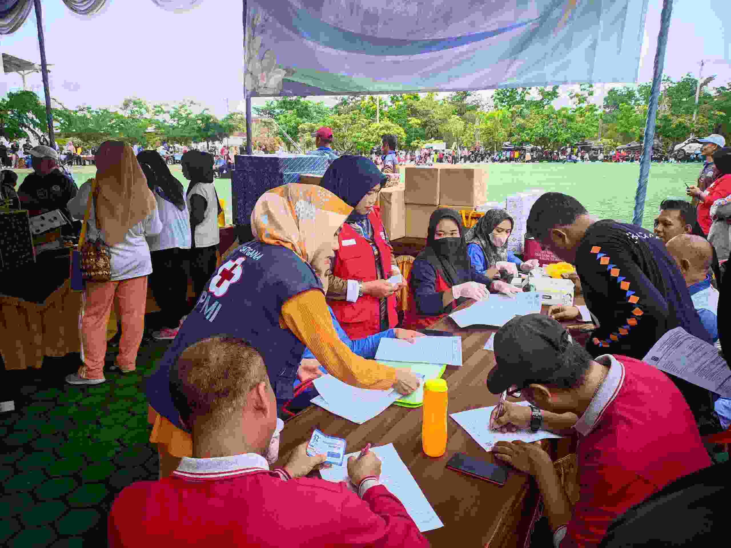 HUT KORPRI ke-52 TP PKK dan ASN Pemkab Way Kanan Ramaikan Donor Darah PMI HUT KORPRI ke-52 TP PKK dan ASN Pemkab Way Kanan Ramaikan Donor Darah PMI