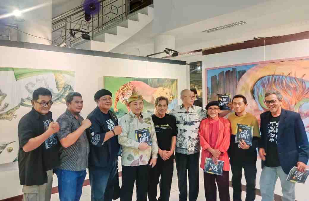 Pameran Seni Rupa Ari Susiwa Manangisi “The Last Limit” Ditaja di Gedung DKL Pameran Seni Rupa Ari Susiwa Manangisi “The Last Limit” Ditaja di Gedung DKL