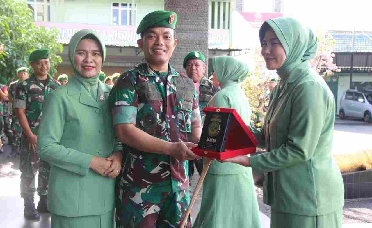 Pimpin Tradisi Corp Raport, Dandim Melepas Dua Perwira Terbaik Pimpin Tradisi Corp Raport, Dandim Melepas Dua Perwira Terbaik