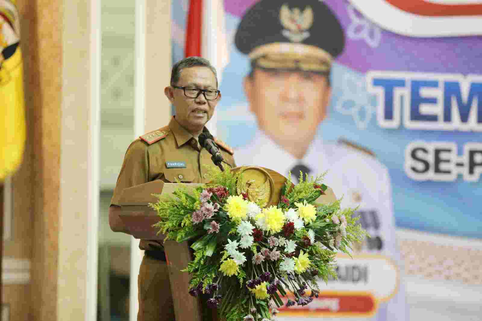 Sekdaprov Fahrizal Buka Temu Kader PKK se-Provinsi Lampung Tahun 2023 Sekdaprov Fahrizal Buka Temu Kader PKK se-Provinsi Lampung Tahun 2023