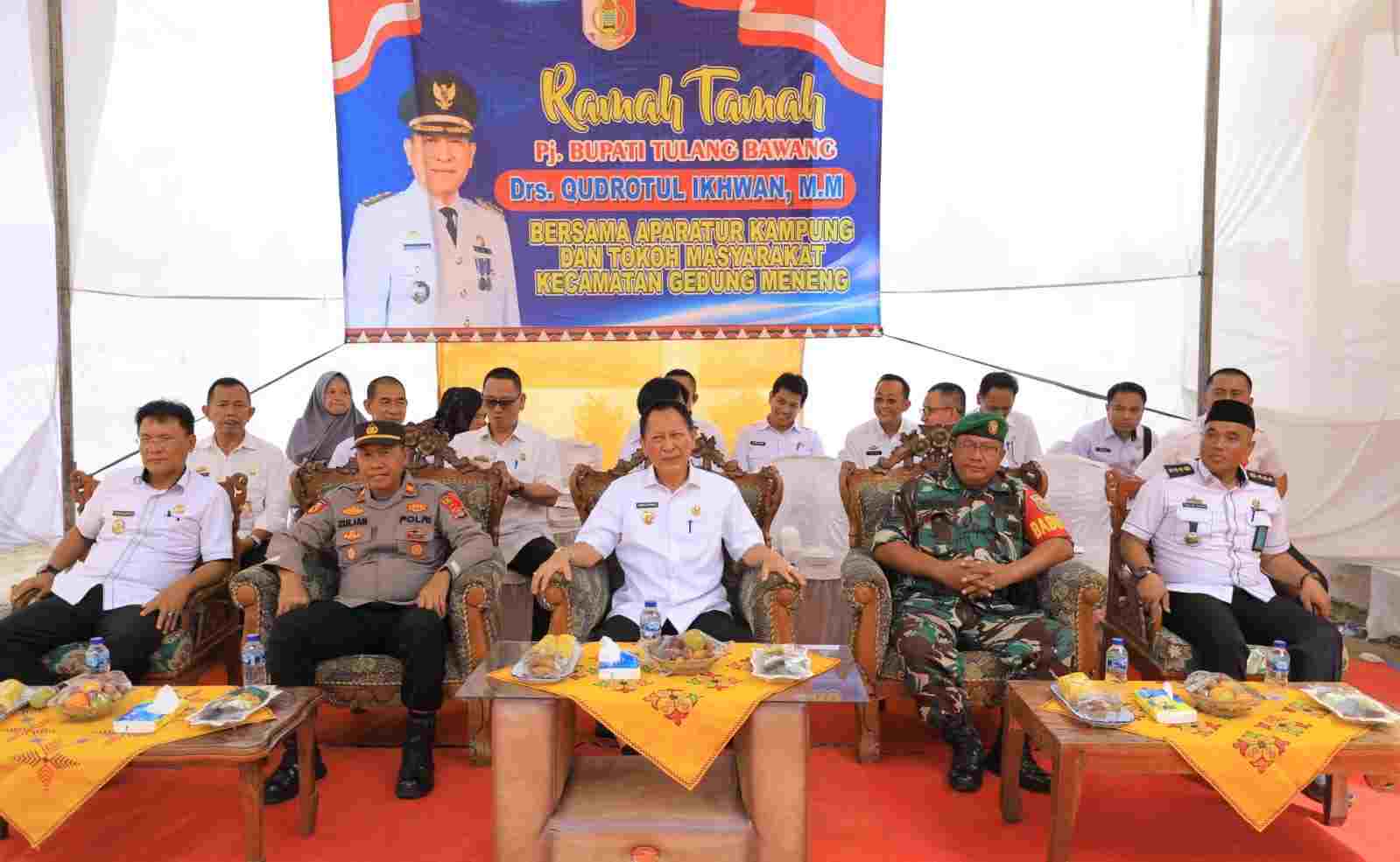 Pj Bupati Drs Qudratul Ikhwan dan Ibu Herlinawati Kunker ke Kec. Gedung meneng Pj Bupati Drs Qudratul Ikhwan dan Ibu Herlinawati Kunker ke Kec. Gedung meneng