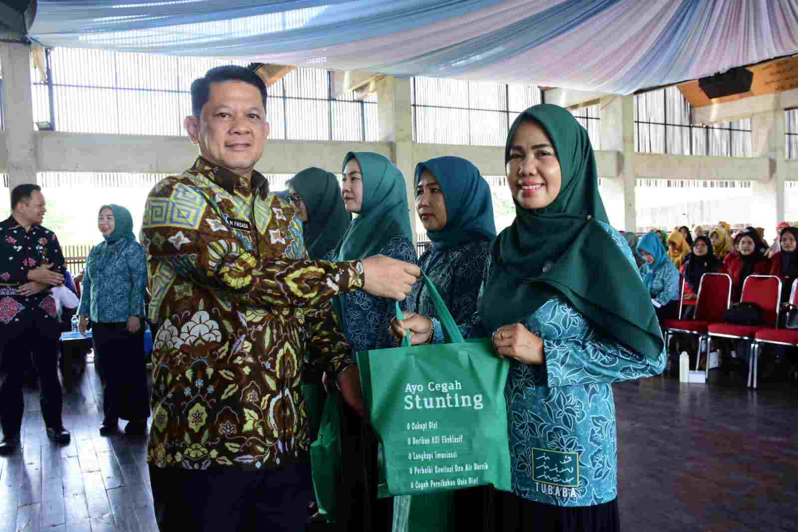 Pj Bupati Buka Rakor dan Evaluasi Pencegahan serta Penurunan Stunting Pj Bupati Buka Rakor dan Evaluasi Pencegahan serta Penurunan Stunting