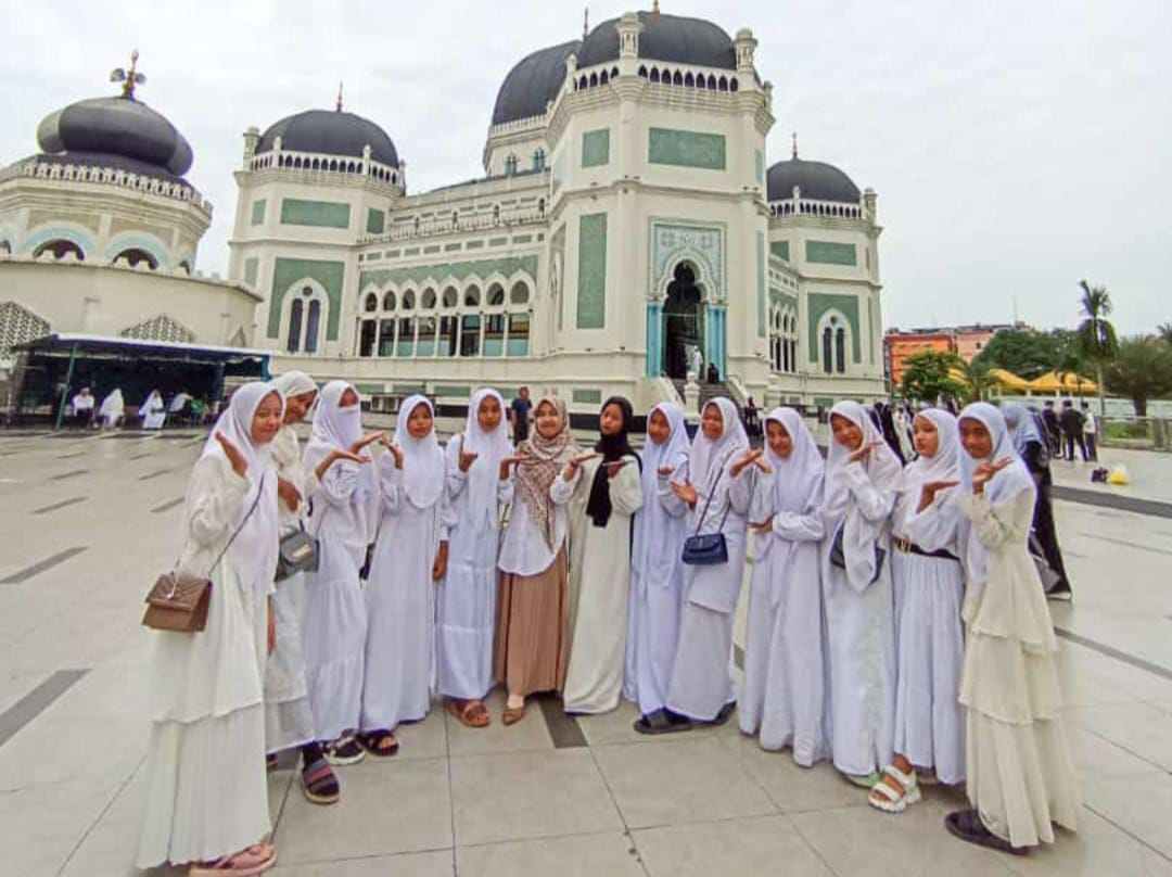 SMP IT Bahrul Uluum Al Kamal Asahan Pelatihan Manasik Haji dan Outing Class SMP IT Bahrul Uluum Al Kamal Asahan Pelatihan Manasik Haji dan Outing Class