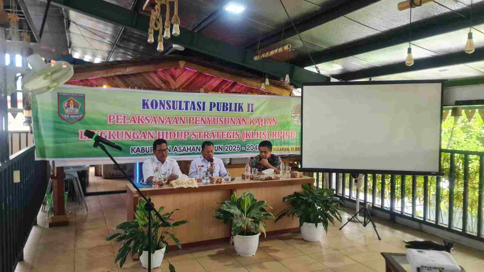 Asisten Administrasi Umum Buka Konsultasi KP II Penyusunan Kajian LkHS RPJPD Asahan 2025-2045 Asisten Administrasi Umum Buka Konsultasi KP II Penyusunan Kajian LkHS RPJPD Asahan 2025-2045