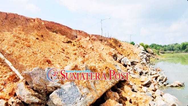 Proyek Tembok Penahan Tanah Nilai Miliyaran, Baru Seumur Jagung Sudah Ambruk Proyek Tembok Penahan Tanah Nilai Miliyaran, Baru Seumur Jagung Sudah Ambruk