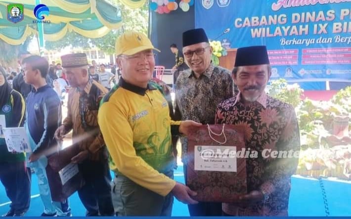 HUT Ke-5 Cabang Dinas Pendidikan Wilayah IX Dihadiri Gubernur HUT Ke-5 Cabang Dinas Pendidikan Wilayah IX Dihadiri Gubernur