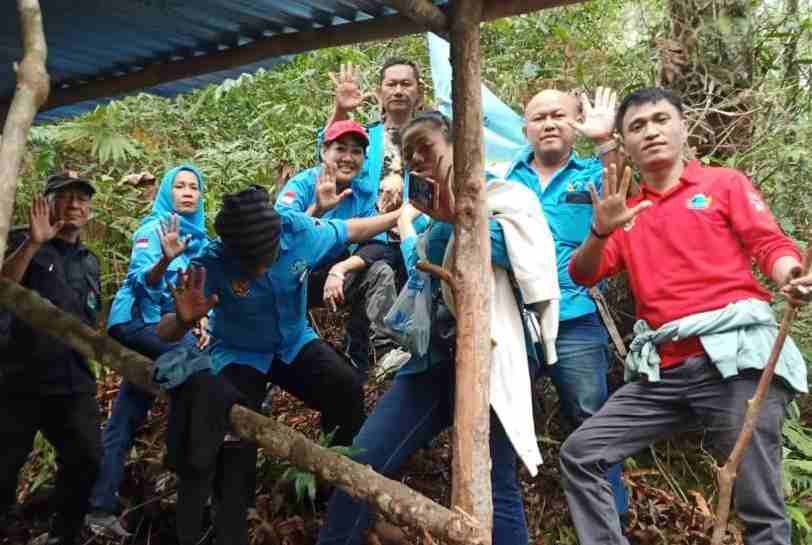 Tutup 2023 Menyongsong 2024, JBN Tancapkan Bendera di Puncak Pesagi dan Tanggamus Tutup 2023 Menyongsong 2024, JBN Tancapkan Bendera di Puncak Pesagi dan Tanggamus