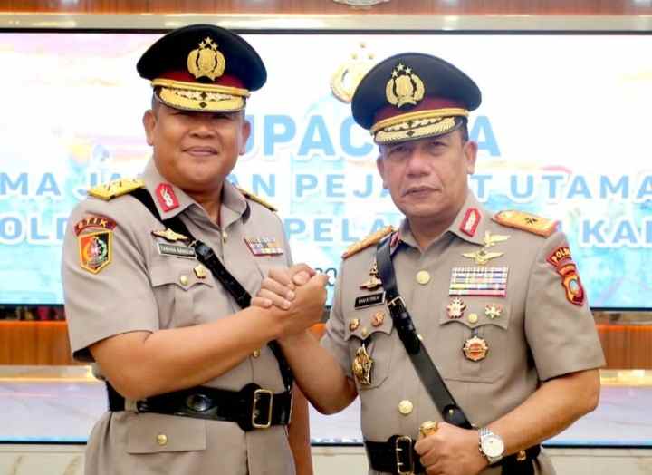 Kapolda Kepri Resmi Dijabat Brigjen Pol. Drs Yan Fitri Halimansyah MH Kapolda Kepri Resmi Dijabat Brigjen Pol. Drs Yan Fitri Halimansyah MH