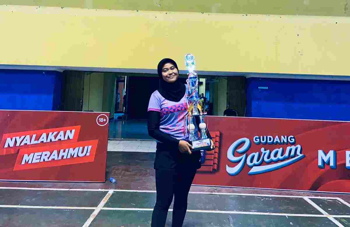 Kejuaraan Bola Voli Antar-Club, Mahasiswi IIB Darmajaya ini, Antarkan Timnya Raih Juara 1 Kejuaraan Bola Voli Antar-Club, Mahasiswi IIB Darmajaya ini, Antarkan Timnya Raih Juara 1