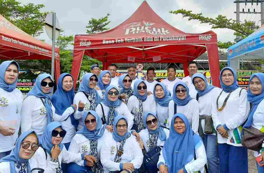 Ribuan Alumni SMAN 3 Antusias Semarakkan Reuni Akbar 2023 Ribuan Alumni SMAN 3 Antusias Semarakkan Reuni Akbar 2023