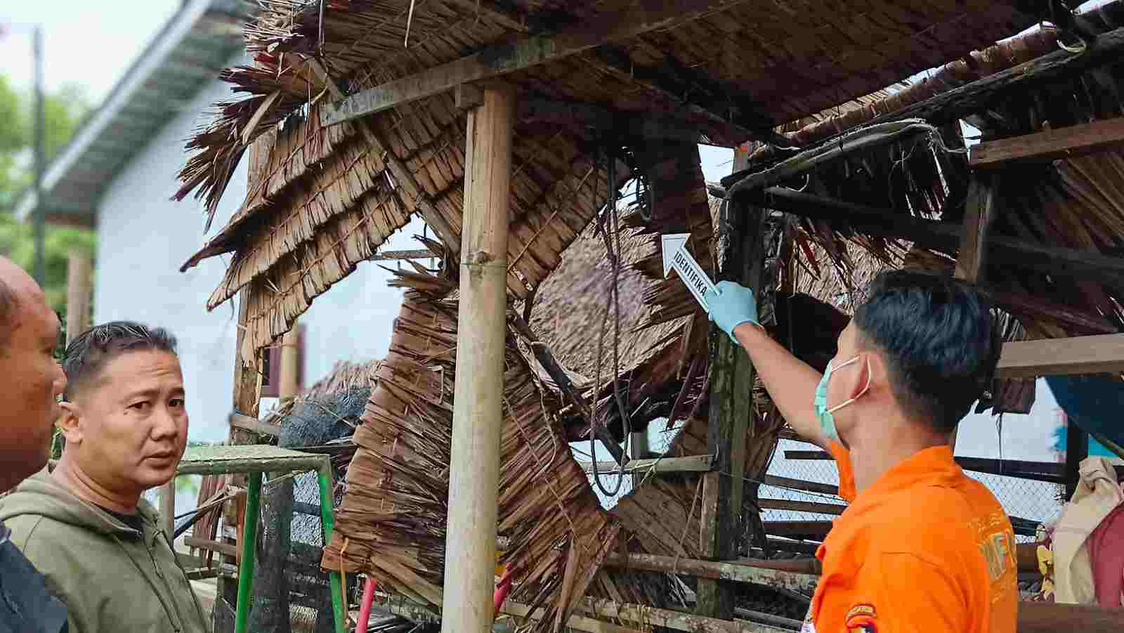 Pedagang Ayam Potong di Perbaungan Gantung Diri Pedagang Ayam Potong di Perbaungan Gantung Diri