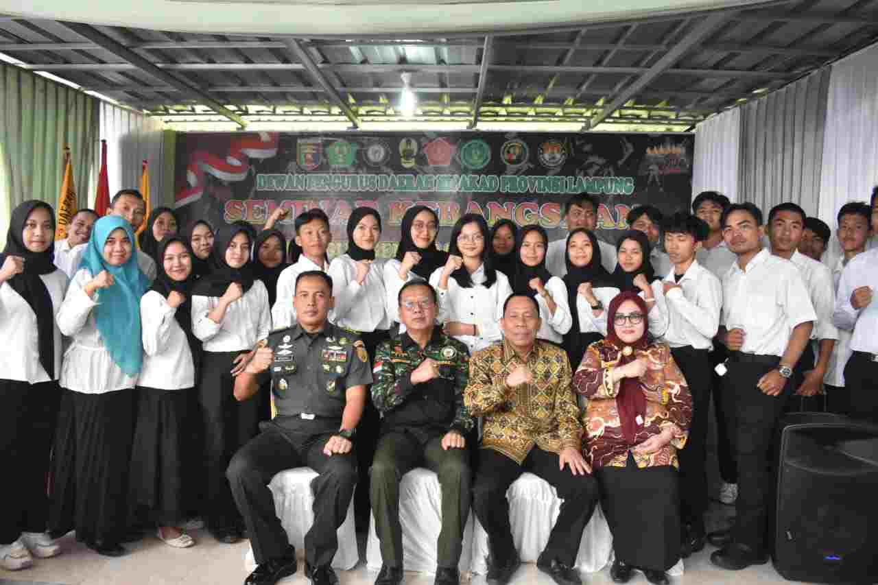 Kasrem Hadiri Seminar Meningkatkan Wawasan dan Kesadaran Generasi Muda Hipakad Kasrem Hadiri Seminar Meningkatkan Wawasan dan Kesadaran Generasi Muda Hipakad