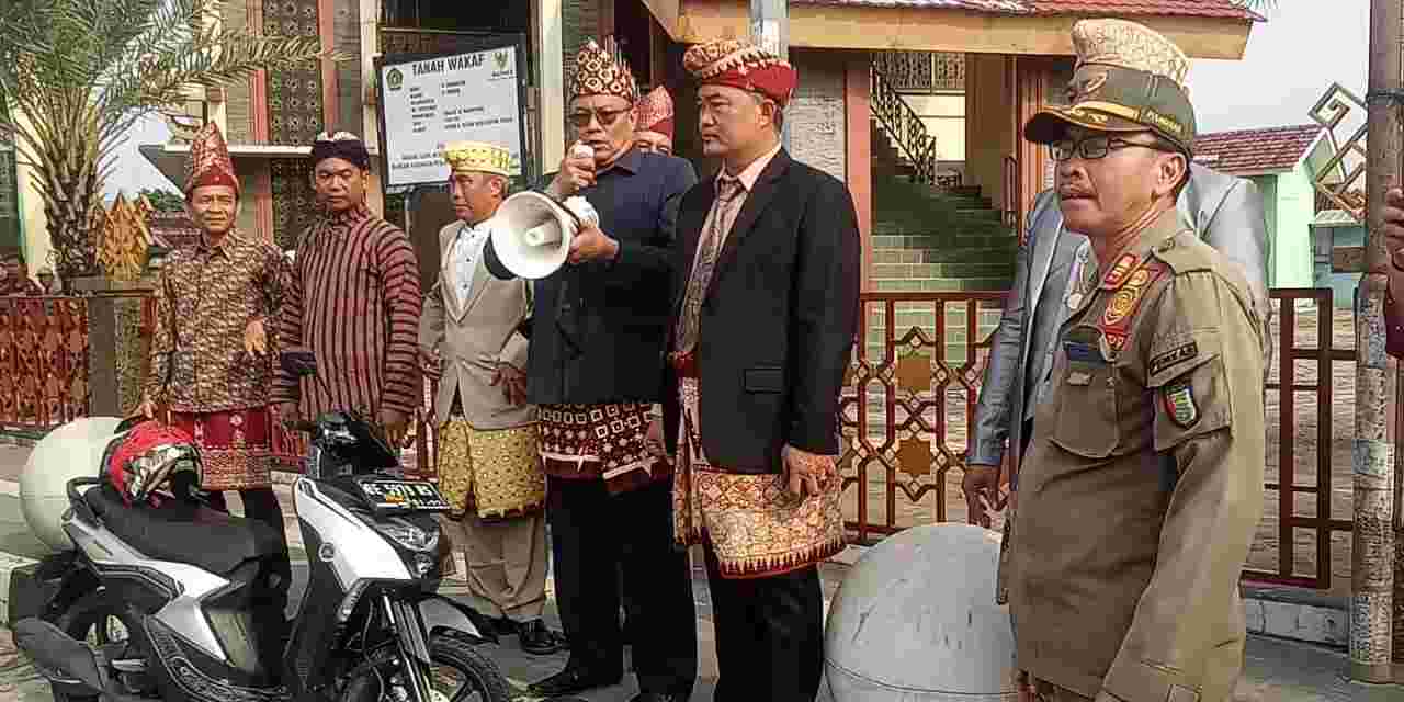 Ratusan Kontingen Pawai dari 19 Desa Kec. Gedong Tataan Ikut Festival Adat Budaya Ratusan Kontingen Pawai dari 19 Desa Kec. Gedong Tataan Ikut Festival Adat Budaya