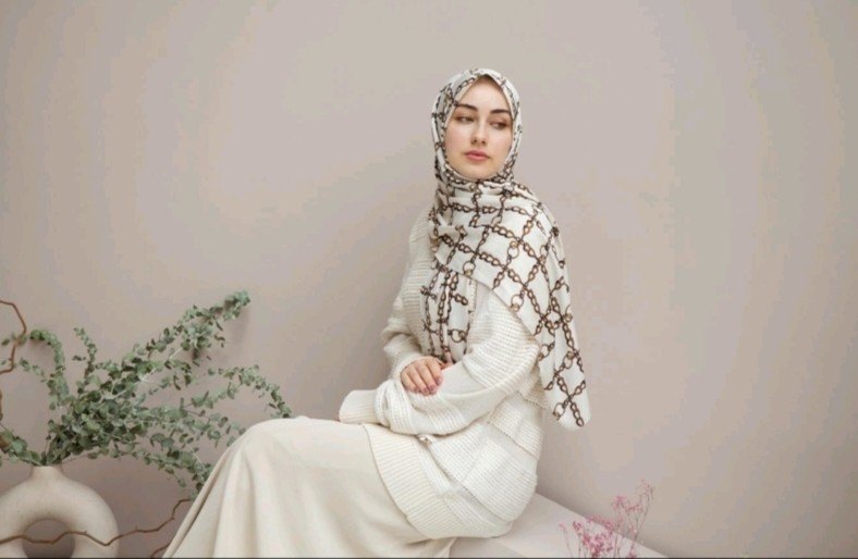 8 Rekomendasi Hijab Voal Premium Terbaik yang Berkualitas 8 Rekomendasi Hijab Voal Premium Terbaik yang Berkualitas