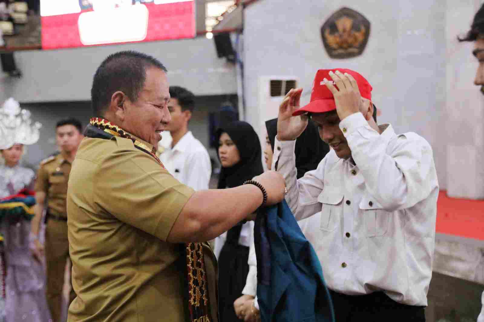 Penyerahan 5.191 Mahasiswa KKN Unila, Gubernur Arinal Ajak Berkarya dan Berperan Nyata untuk Masyarakat Penyerahan 5.191 Mahasiswa KKN Unila, Gubernur Arinal Ajak Berkarya dan Berperan Nyata untuk Masyarakat