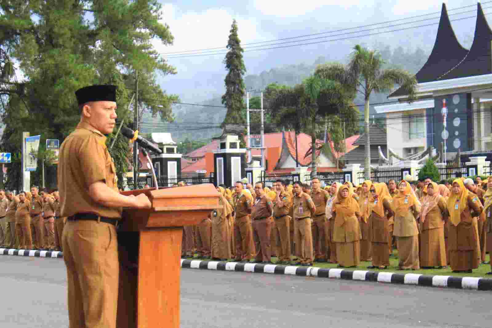 Jaga Netralitas, Sabar AS Pimpin Apel Organik ASN Awal Tahun 2024 Jaga Netralitas, Sabar AS Pimpin Apel Organik ASN Awal Tahun 2024