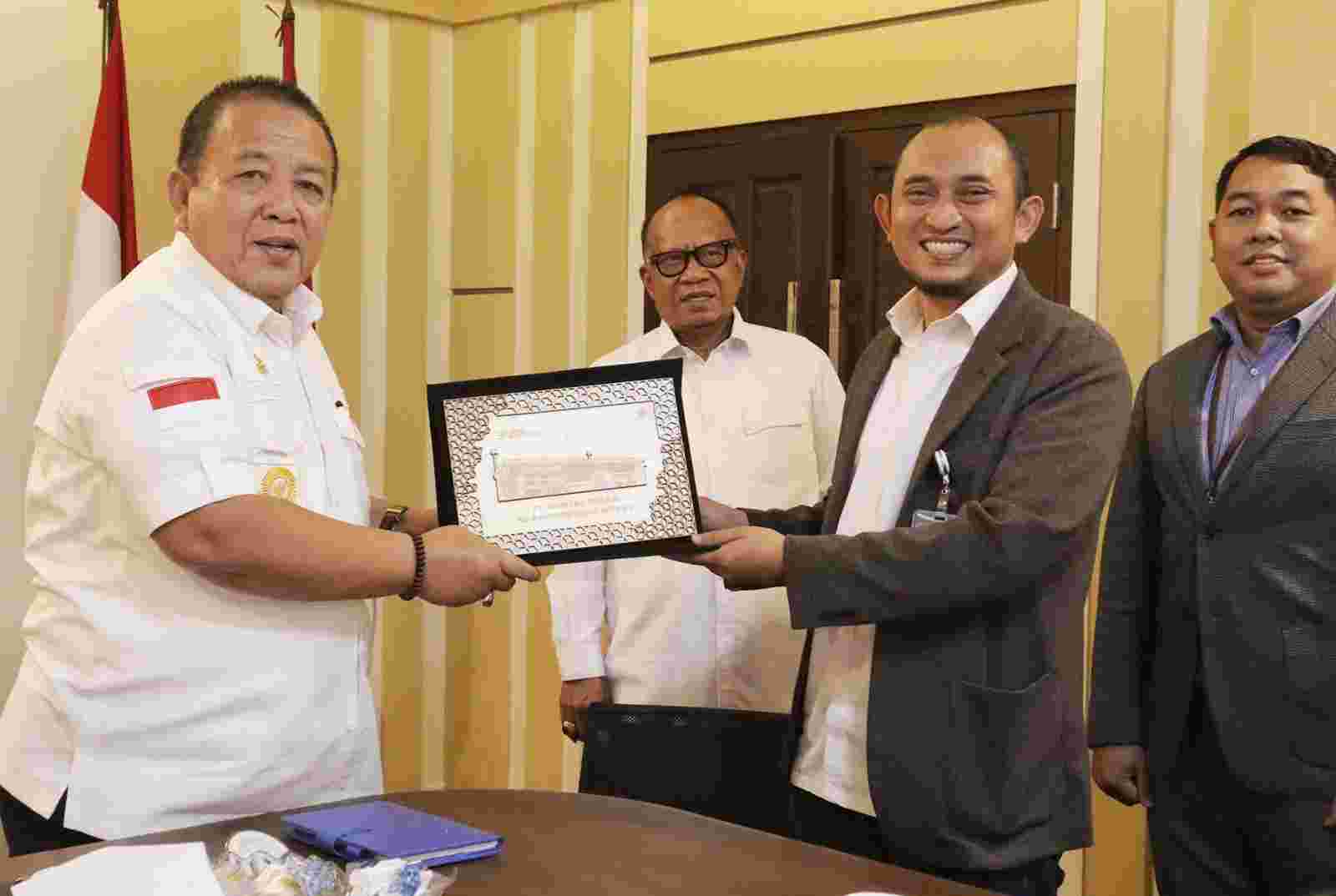 Gubernur Arinal Dukung Penuh Dibukanya Rute Penerbangan Lampung-Bali dan Lampung-Yogyakarta Gubernur Arinal Dukung Penuh Dibukanya Rute Penerbangan Lampung-Bali dan Lampung-Yogyakarta