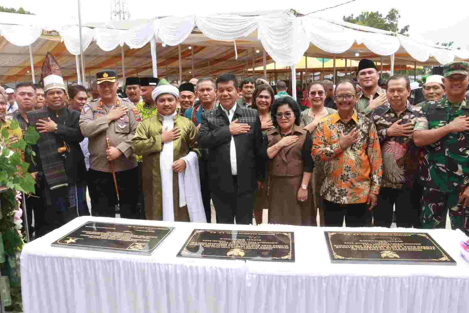 Kapolres Simalungun Hadiri Marharoan Bolon dan Peresmian Kantor Camat Bandar Kapolres Simalungun Hadiri Marharoan Bolon dan Peresmian Kantor Camat Bandar
