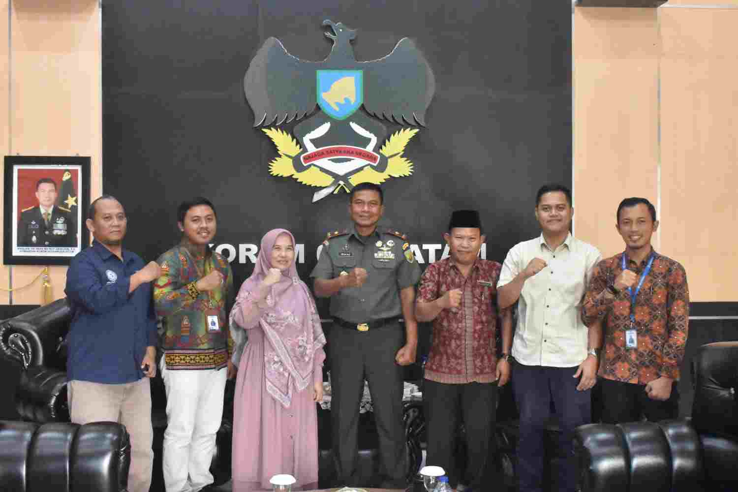 Warek Bidang Non Akademik IIB Darmajaya Lampung Kunjungi Korem 043/Gatam Warek Bidang Non Akademik IIB Darmajaya Lampung Kunjungi Korem 043/Gatam