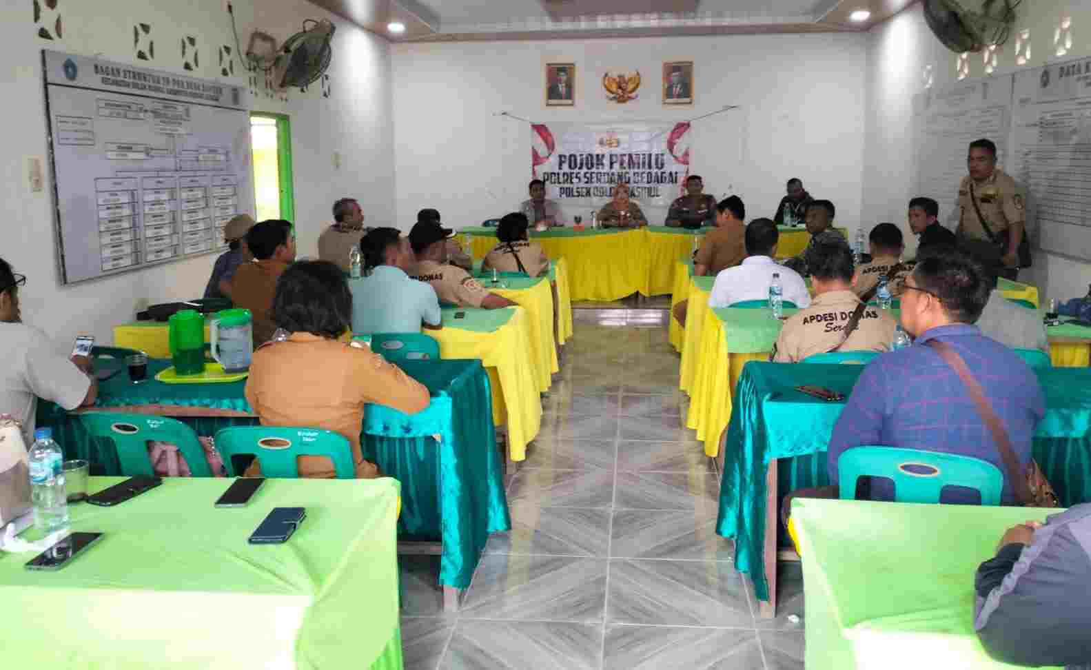 Polsek Dolok Masihul Gelar Pojok Pemilu 2024, Upaya Ciptakan Situasi Aman dan Kondusif Polsek Dolok Masihul Gelar Pojok Pemilu 2024, Upaya Ciptakan Situasi Aman dan Kondusif