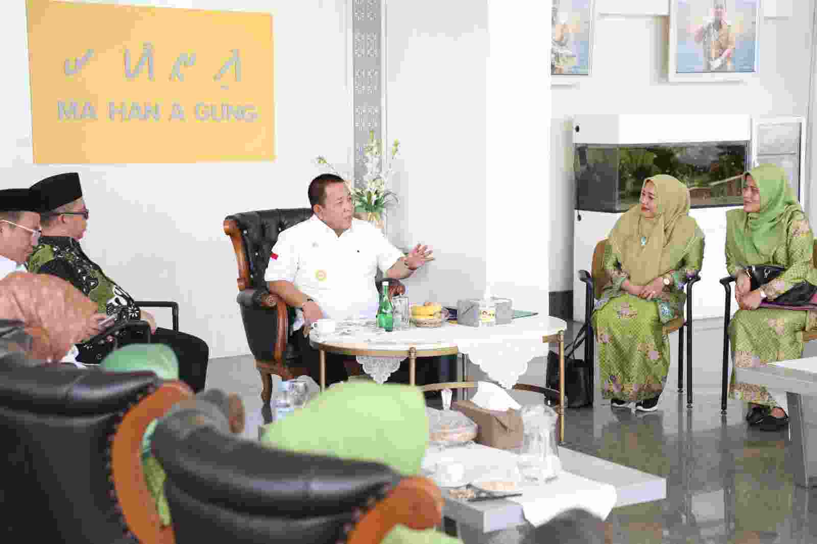 Gubernur Arinal Terima Audiensi PWNU dan PW Muslimat NU, Bahas Pelantikan dan Pengajian Akbar Gubernur Arinal Terima Audiensi PWNU dan PW Muslimat NU, Bahas Pelantikan dan Pengajian Akbar