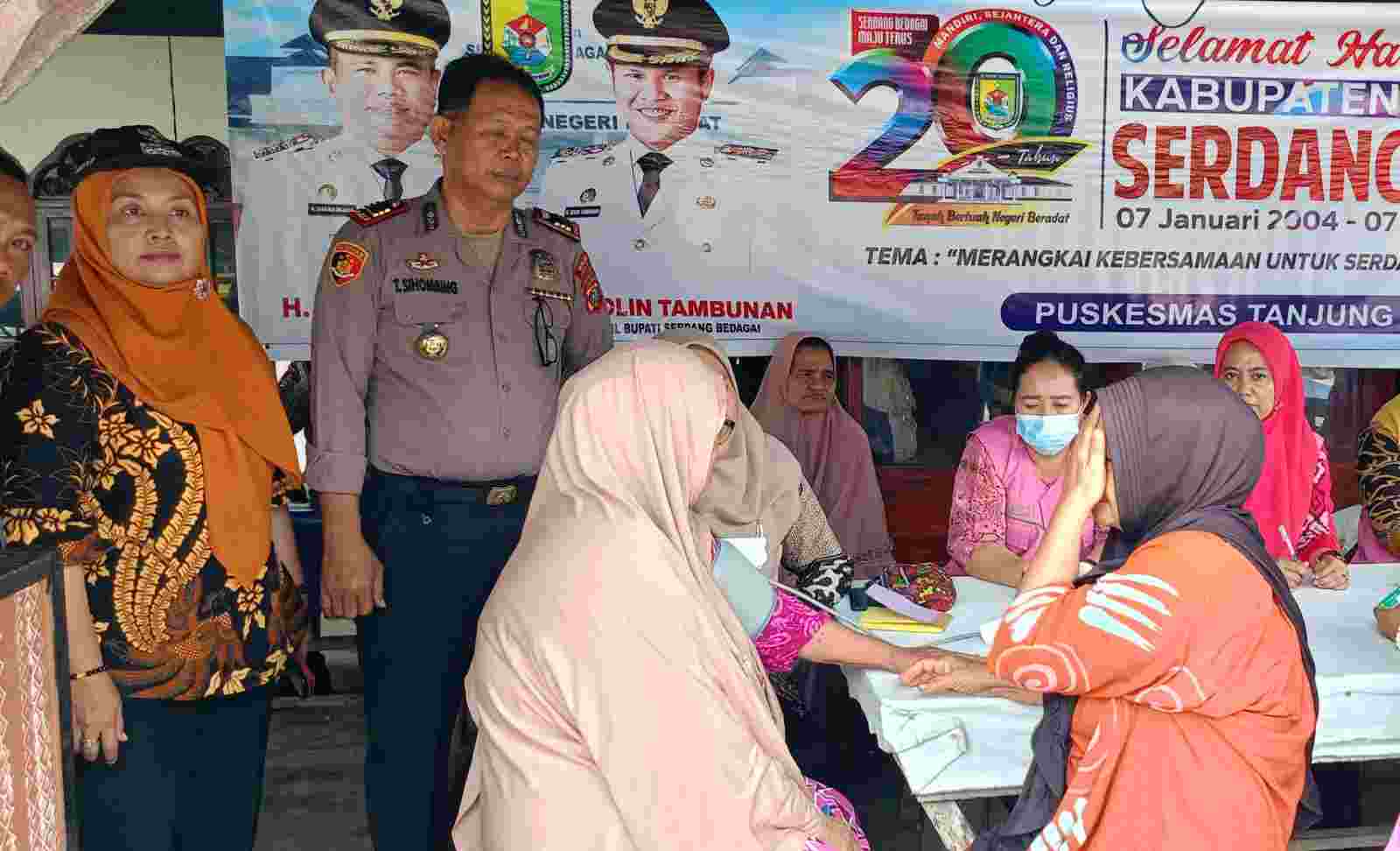 Polsek Tanjung Beringin dan Puskesmas Mengokohkan Kesehatan Bersama Polsek Tanjung Beringin dan Puskesmas Mengokohkan Kesehatan Bersama