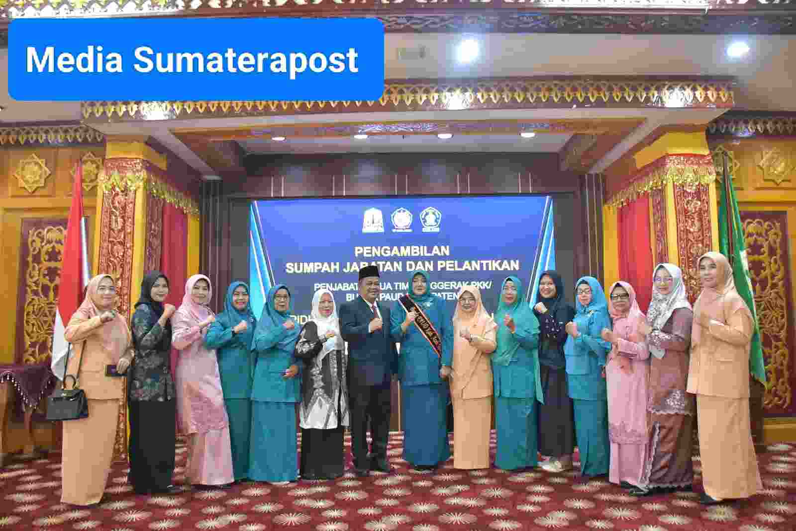 Ketua TP-PKK Aceh Tamiang Ns. Murniati Asra Resmi Dilantik Ketua TP-PKK Aceh Tamiang Ns. Murniati Asra Resmi Dilantik