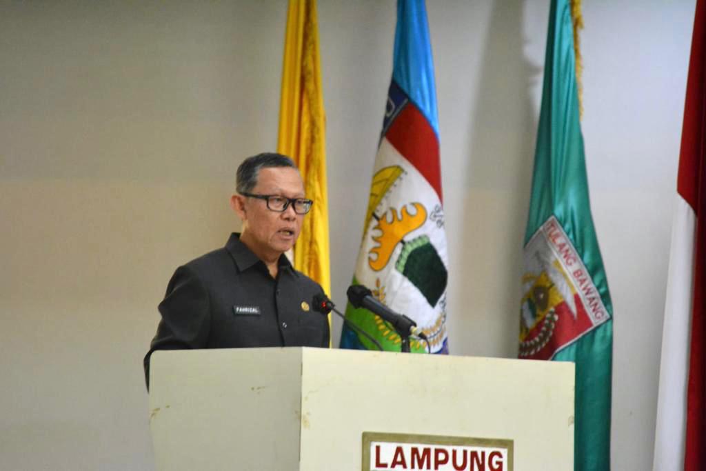 Sekdaprov Fahrizal Hadiri Paripurna DPRD Pembicaraan Tingkat II Sekdaprov Fahrizal Hadiri Paripurna DPRD Pembicaraan Tingkat II